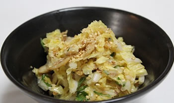 干物と白菜の和え物