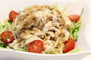生姜スパイ酢でバンバンジーサラダ